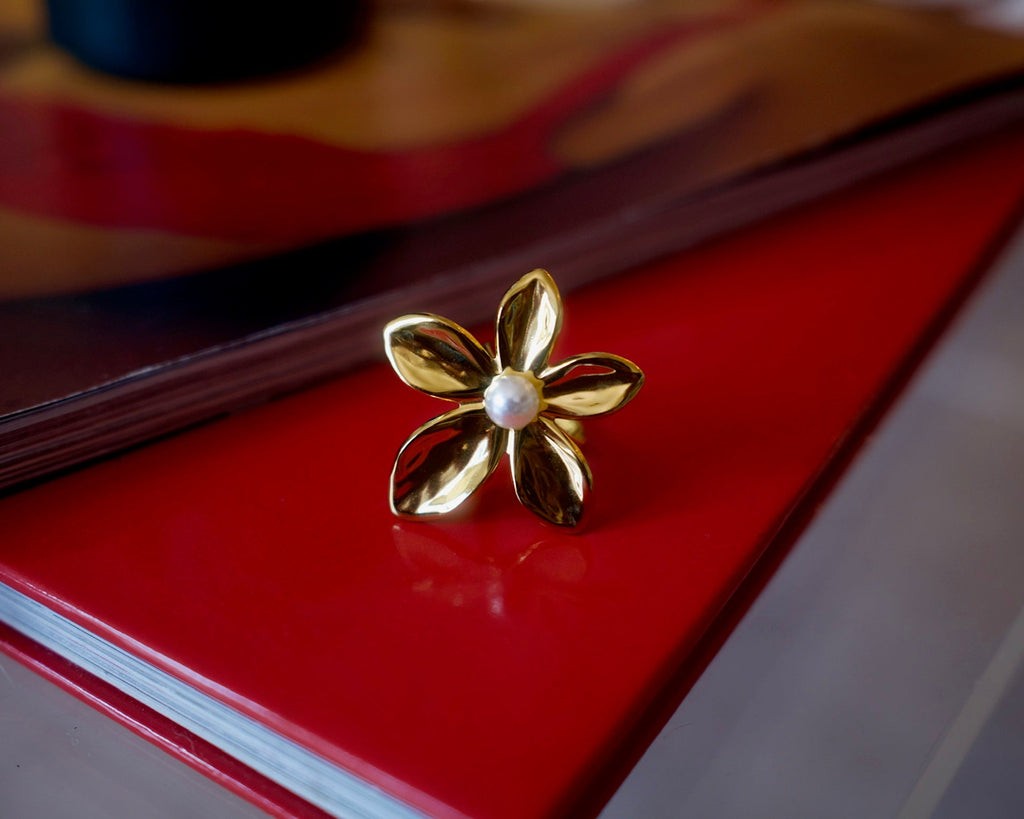 Riviera Flower Ring